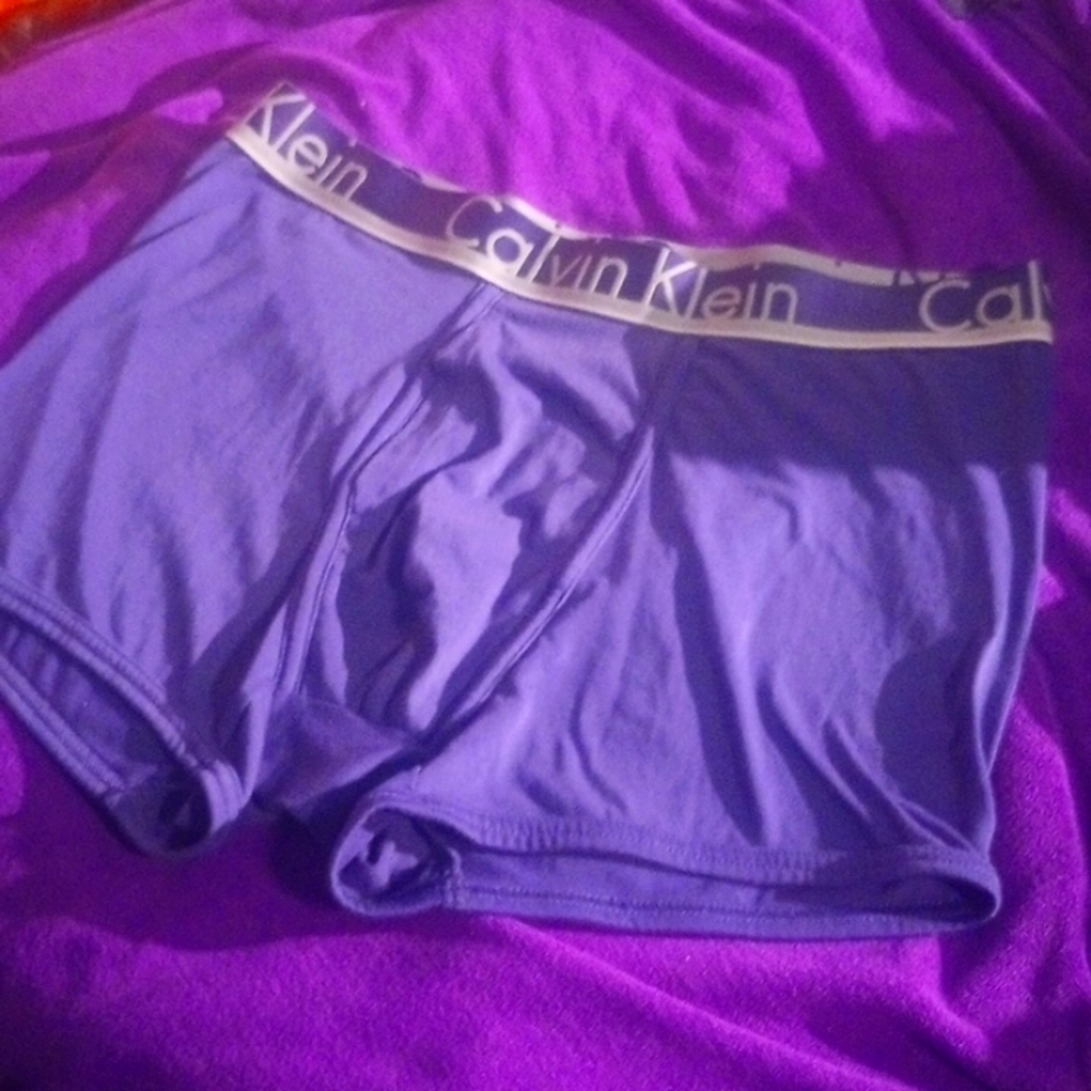 Men's Calvin Klein comfort microfiber trunks size M gently used